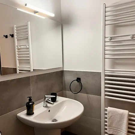 Al Borgo E Colazione Couette-café 3*